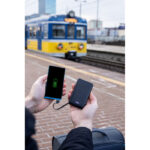 Power bank 5000 mAh with integrated cables, adapter included | Presley - Image 2