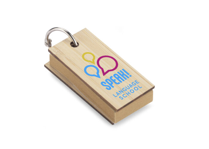 bluecollection-17795-0-17795-17.jpg Post-it notes with key ring POLA - Image 1