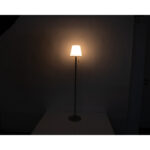 Tall color-changing lamp BRIDGET - Image 3