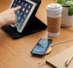 Bamboo 5W round wireless charger - Image 4