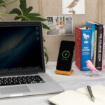 Bamboo 5W wireless charging stand - Image 5
