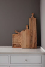 VINGA Buscot Round Serving Board - Image 5