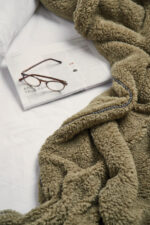 VINGA Maine GRS recycled double pile blanket - Image 5