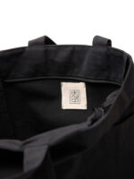 VINGA Hilo AWARE™ recycled canvas zip tote - Image 4