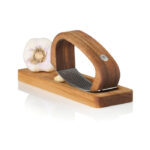 AdHoc RoccaAlio Garlic press with chopping board - Image 2